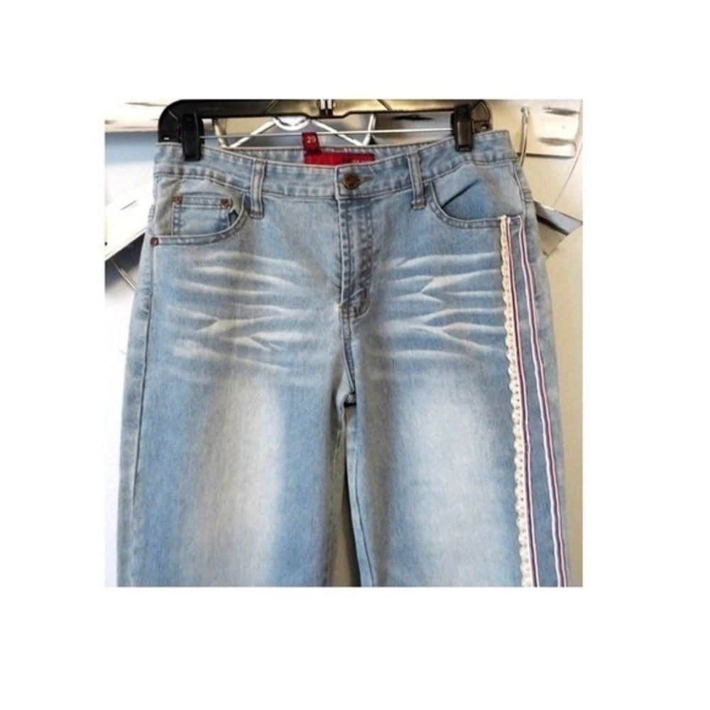 NWOT 123 ONS Women's Jeans Size 29 Light Wash Flare Leg Decorative‎ Trim